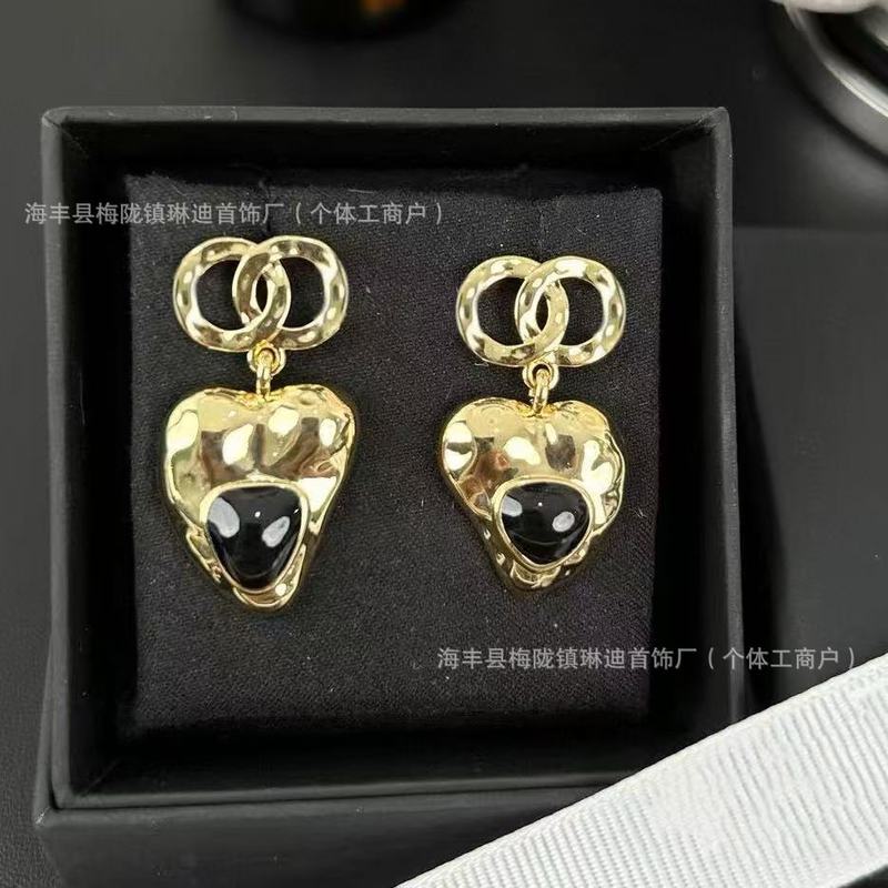 新款香家法式花朵名媛宫廷光面镶钻字母珍珠耳钉耳环耳饰品潮|undefined