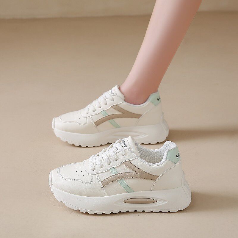 Giày sneaker nữ đế dày kiểu giày trắng cổ thấp, gót vừa 3–5 cm, dây buộc phía trước — Màu kaki be, Màu xanh be, Màu xám be