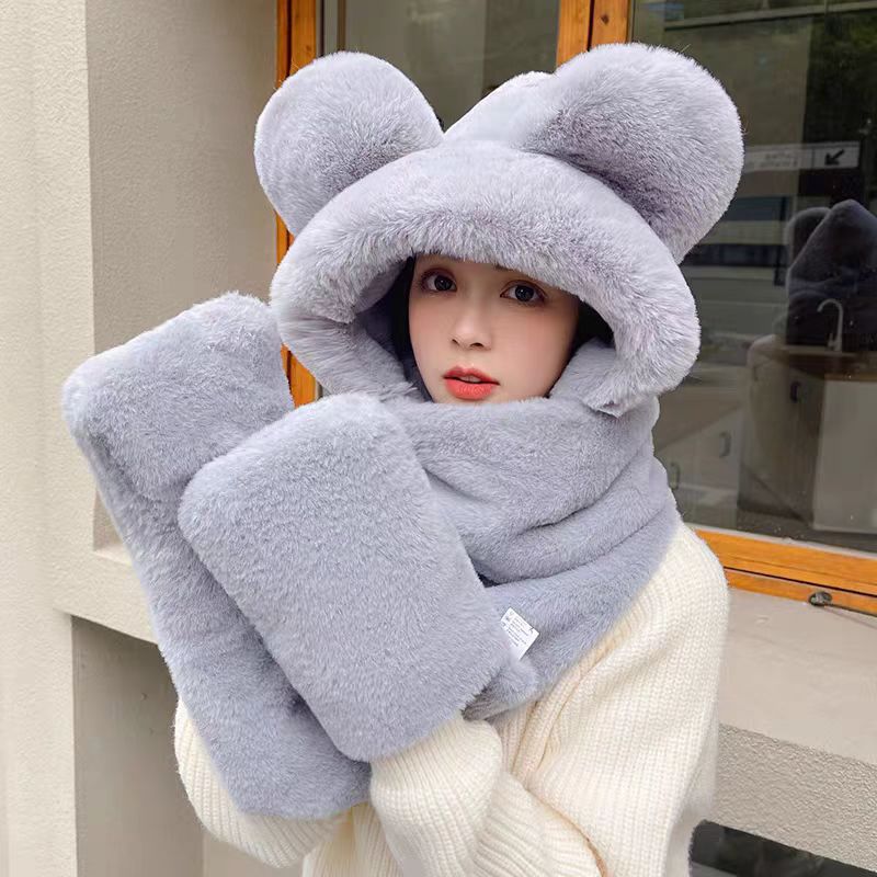 Otoño y invierno nuevo oso sombrero bufandas en una mujer invierno lindo guantes de cuello para niñas ciclismo conjunto de tres piezas
