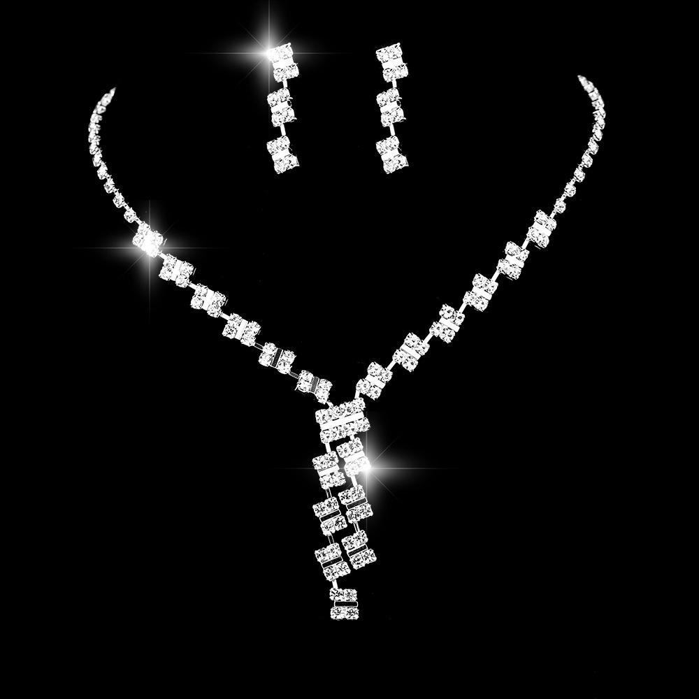 Moda Geométrico Diamante De Imitación Embutido Diamantes De Imitación Pulsera Aretes Collar 1 Juego display picture 2