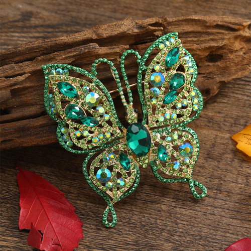 Creative Diamond Vintage Butterfly Brooch Fashion Simple Hollow Insect Women's Coat Flower Bag Clasp Accessory