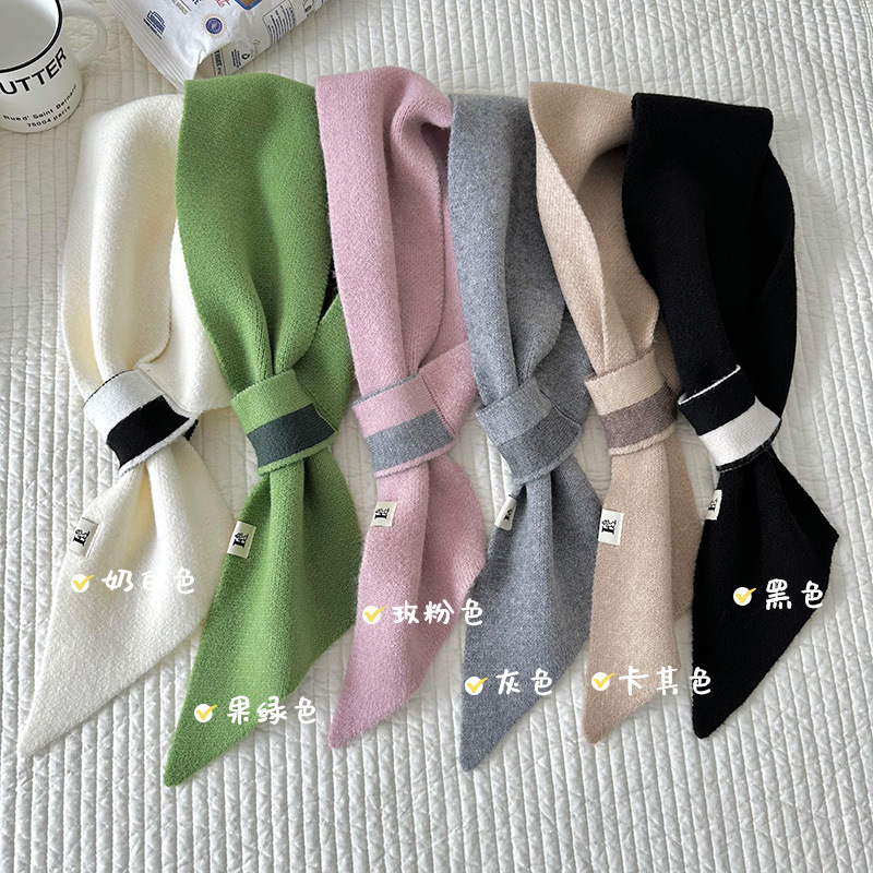 Bufanda pequeña de lana de punto para mujer Otoño e Invierno estilo coreano versátil protección del cuello perezoso perforado toalla del oído bufanda caliente del estudiante