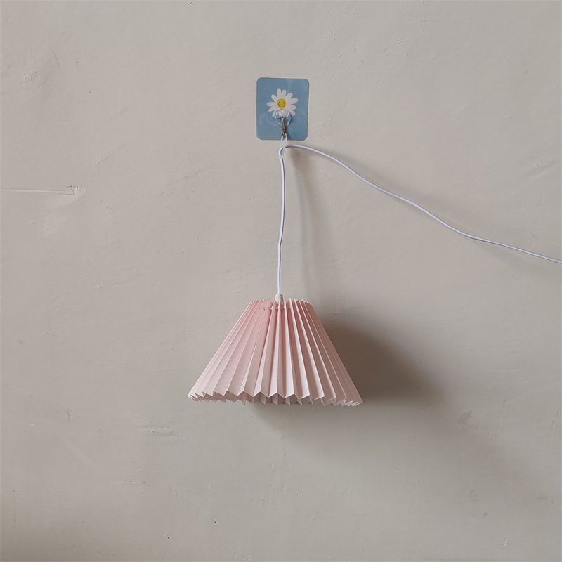 Lámpara plisada enchufable moderna minimalista Alquiler Apartamento B & B estudiante universitario dormitorio lámpara de noche