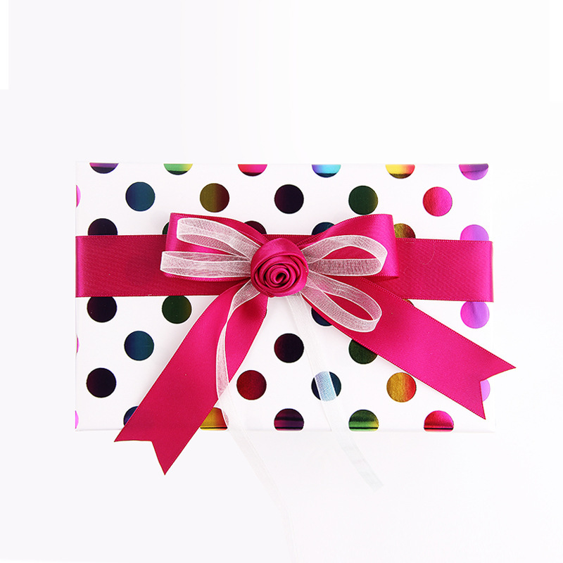 Papel de regalo de cumpleaños de San Valentín de Navidad traje de papel de regalo al por mayor Papel de regalo diario de onda bronceado