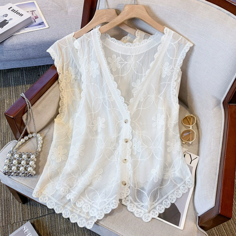 Реальная стрельба 2025 летний новый свободный повседневный полый V-образный кардиган дизайн без рукавов вышитый жилет для женской одежды
