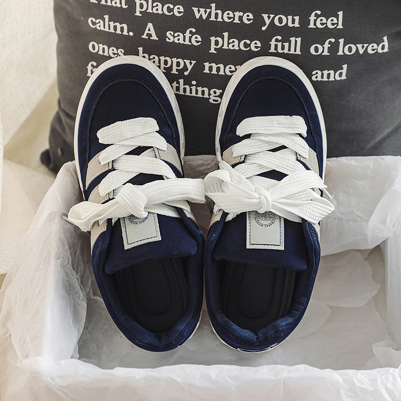 Zapatos zapatos de pan de tiburón original puro para hombre 2025 primavera nueva tendencia zapatos de skate casuales deportivos para jóvenes de todo fósforo