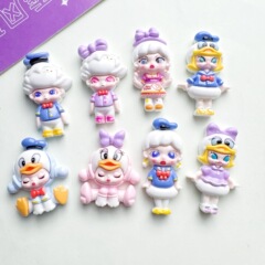 アニメの明るい顔の大きいカードの王女の美少女の樹脂の部品の手作りのdiyクリームのゴムのヘアピンの冷蔵庫は装飾品のバッチを貼ります。