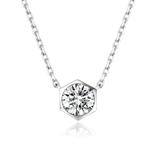 18K White Gold Cultivated Diamond Necklace for Men and Women Hexagonal Cold Style Super Flash 30 Points Single Diamond Necklace Ins Clavicle Chain