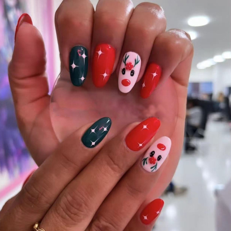 Christmas red green white almond wear nail nail patch nail piece star Awn elk design fake nail pressing nail piece Christmas red green white almond wear nail nail patch nail piece star Awn elk design fake nail pressing nail piece