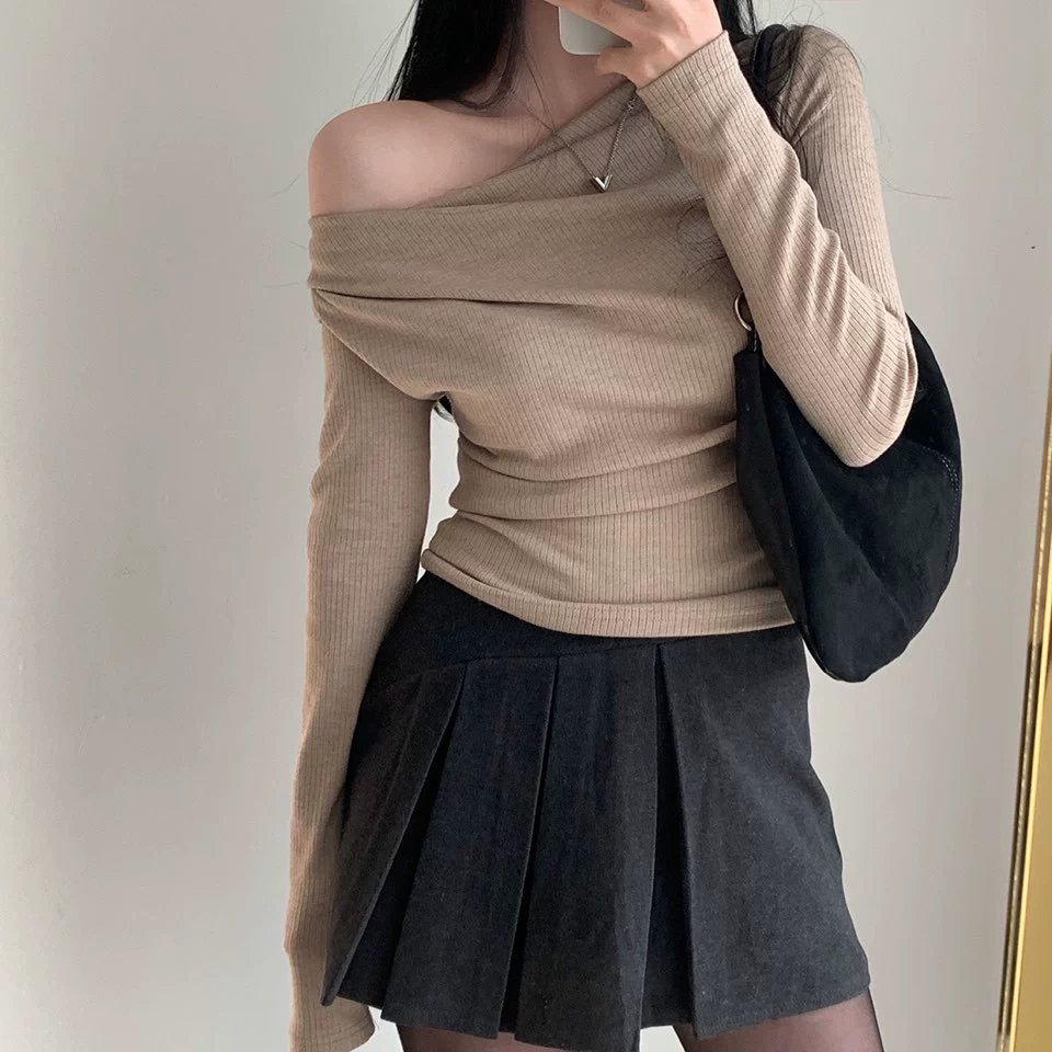 Корейский шик, новинка ранней осени, стиль французской светской львицы, элегантный модный дизайн, топ-футболка с открытыми плечами, приталенный, с длинным рукавом