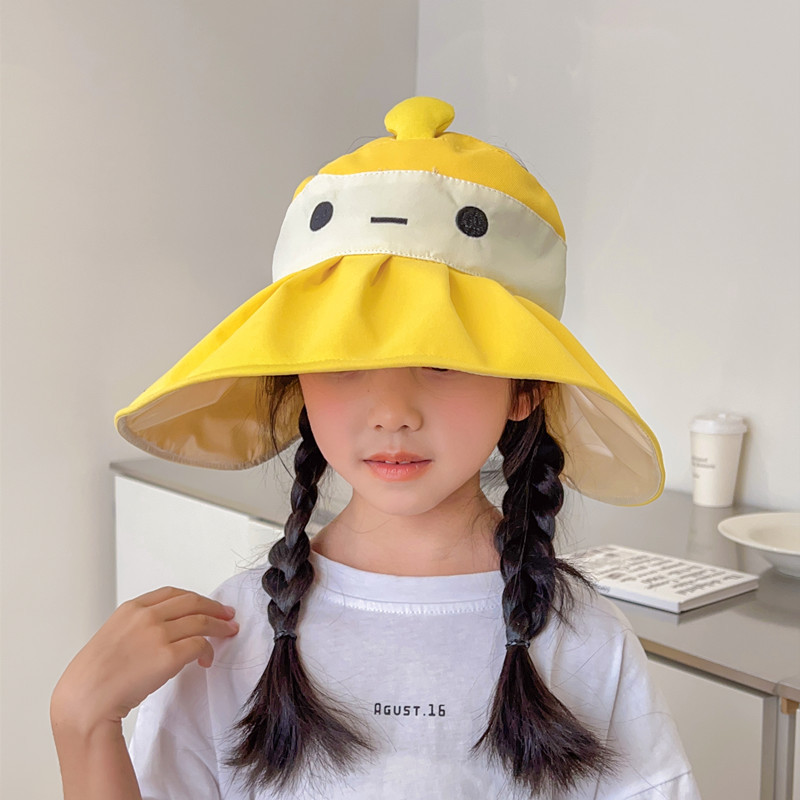Children's sun hat solar-powered