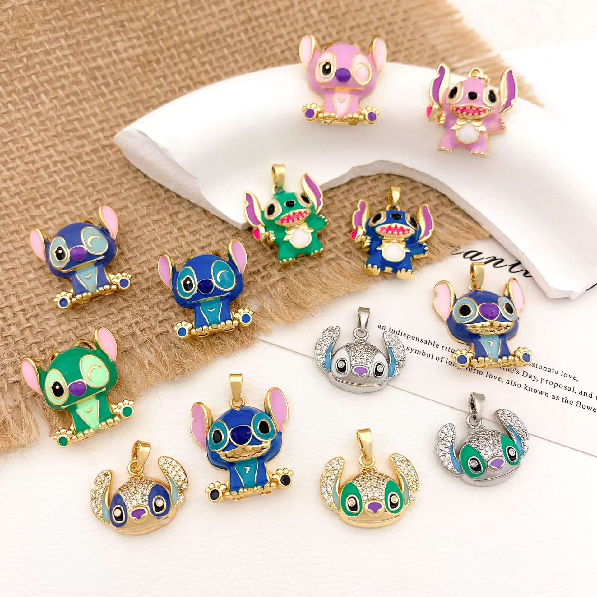 吊坠彩色可爱卡通星际史迪仔DIY饰品配件时尚百搭潮流不掉色饰品