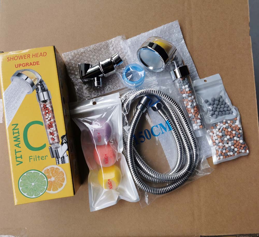 The lemon VC fragrance negative ion shower head cover is equipped with an American-style shower boom adapter and a shower hose fragrance delivery block Specification drawing