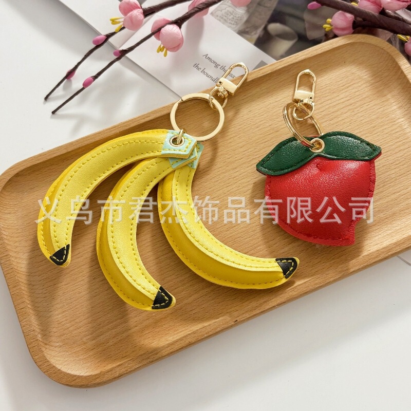 New Cute Fruit Shape Bag Hanging Decoration Personalized Design Sense Banana Peach PU Leather Keychain Pendant Wholesale