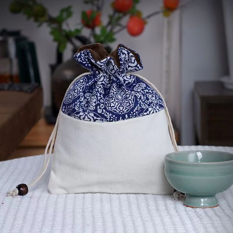 15*17cm small blue and white stitching (plain surface)