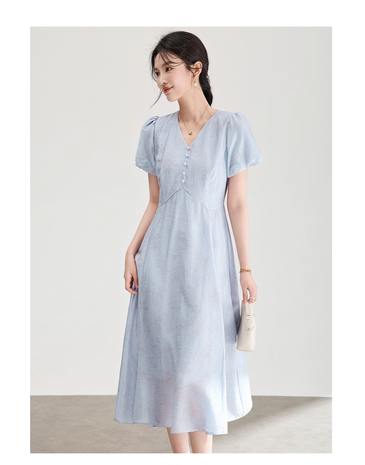 Đầm chữ A cổ V dáng suông midi họa tiết jacquard tối màu — xanh lam chi tiết 16