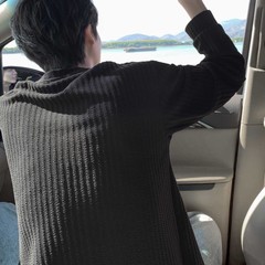 2024新早春初秋冬のガーディアン男子は、インナーシャツの上着の長袖tシャツ男を着ている