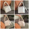 Мини‑косметичка «маленький кубик сахара»