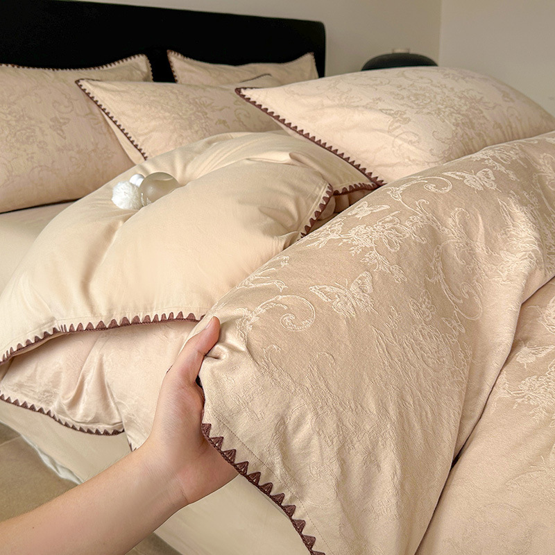 Luxury Class A 80-count satin jacquard long-staple cotton four-piece bedding set, simple all-cotton pure cotton duvet cover, fitted sheet, bedding set 4 Luxury Class A 80-count satin jacquard long-staple cotton four-piece bedding set, simple all-cotton pure cotton duvet cover, fitted sheet, bedding set 4