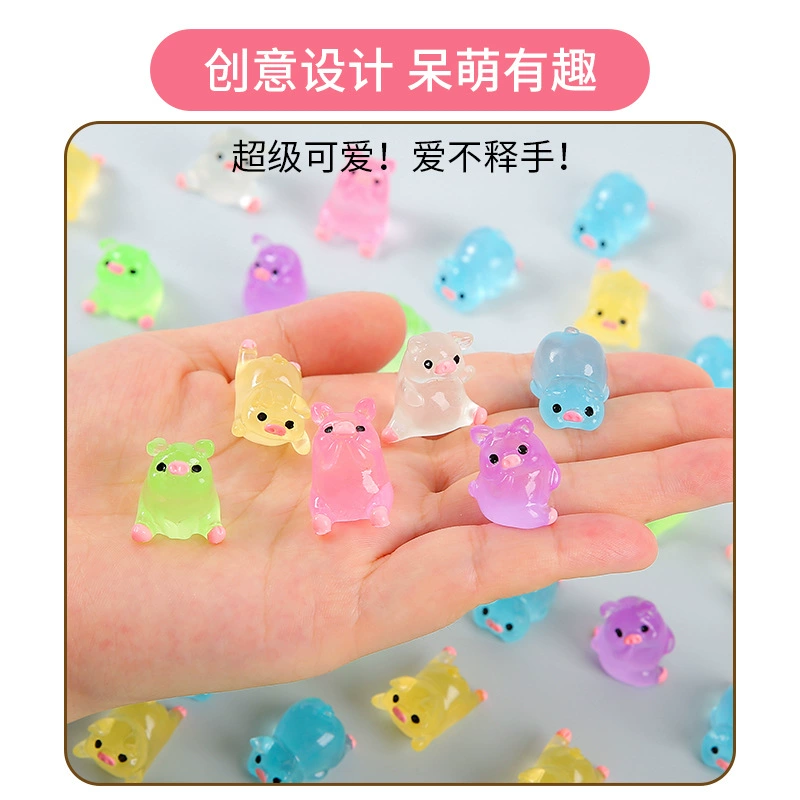 Cute three dimensional creative table accessory with accessories, cartoon toy, internet celebrity