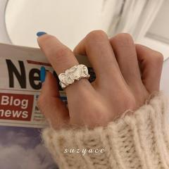Korean Metal Folded Ins Cool Style Elegant Wave Unique Design Open Mouth Ring for Women Finger Ring