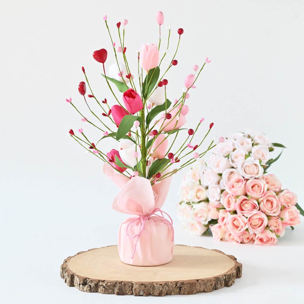 Día de San Valentín simulación de tulipanes amor adornos de bayas mesa de comedor decoración del hogar atmósfera festiva venta caliente transfronteriza