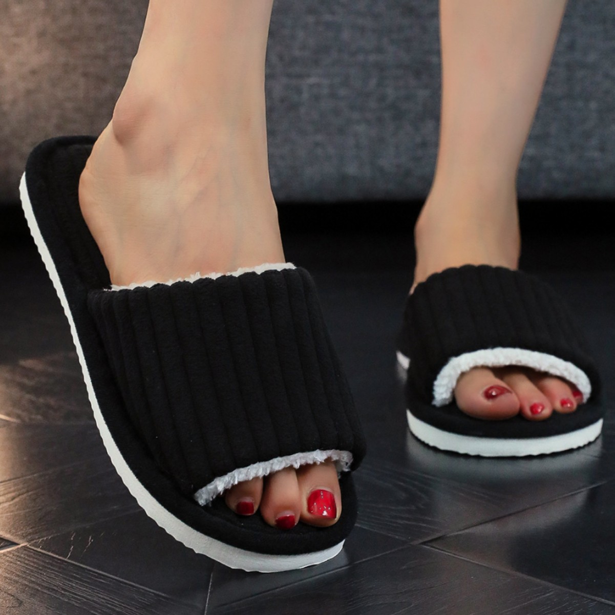 Moda de cordillera a rayas de niñas una palabra explosiva transfronteriza para el hogar confortable, ligera y transpirable zapatillas de piso silenciosas