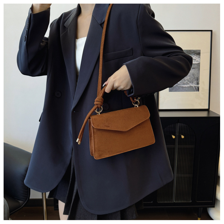 232g Weight Synthetic Leather Lining Material Magnetic Buckle Closure Type Single Shoulder Strap, Top Handle Strap Type Crossbody Bag Bags Type Casual, Daily, Shopping Occasion Pu Leather Material Solid Color Pattern All Seasons Season Women's Gender Basic Style Square Shape Women's Pu Leather Solid Color Basic Square Magnetic Buckle Crossbody Bag 9