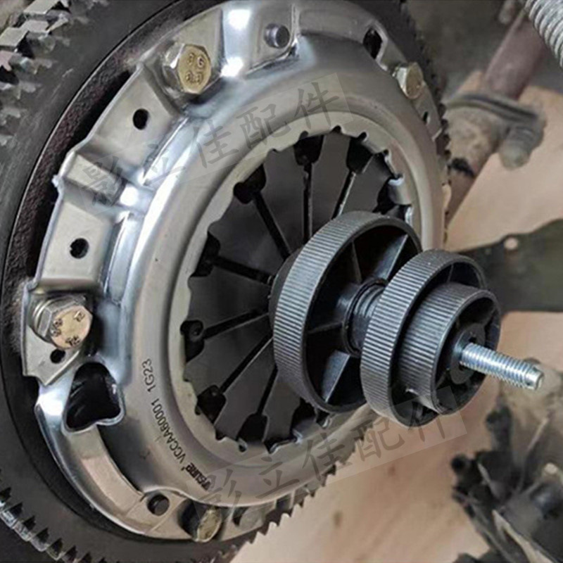 Car clutch alignment tool, clutch disc calibration and installation tool, specialized tool for auto maintenance and repair