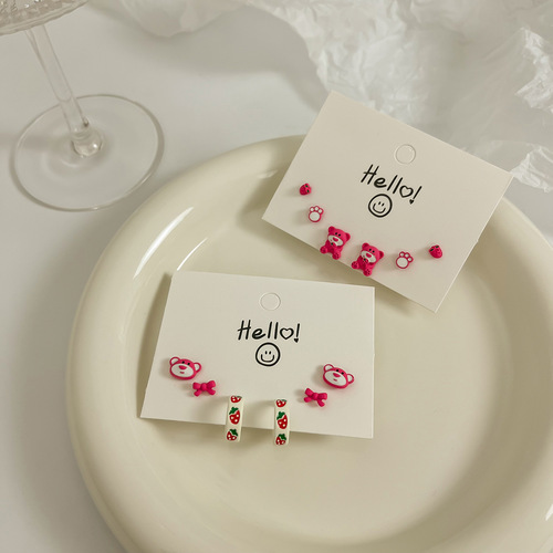 Strawberry Bear Series S925 Sterling Silver Earrings  New Earrings for Female Students Small Earrings and Ear Bone Nails Wholesale