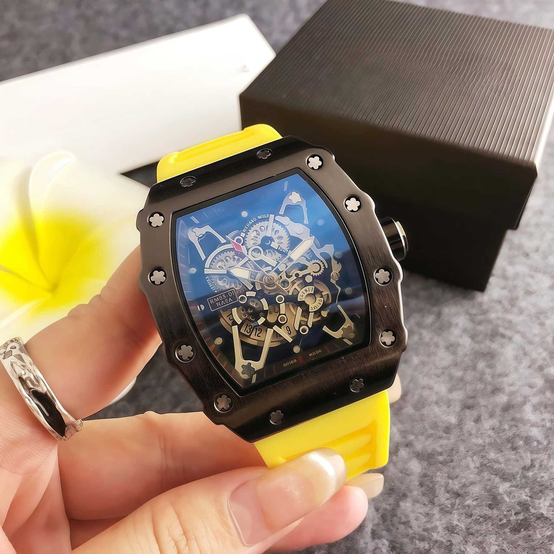 Black Ceramic Waterproof Sports Quartz Watch Fashion Hollow Barrel Shape Business Men's Watch Guangzhou Switzerland Wristwatch
