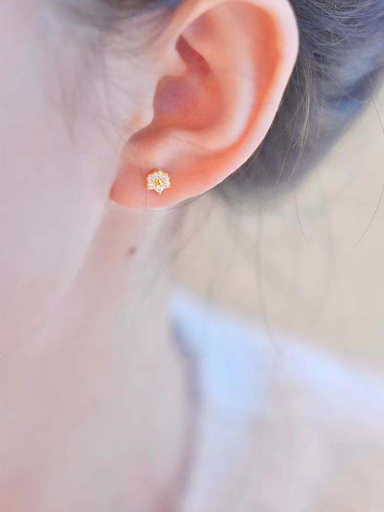Daily Occasion 925 Sterling Silver Material Flower Pattern 1 Pair 925 Sterling Silver 925 Sterling Silver Earrings Flower Small Stud Earrings