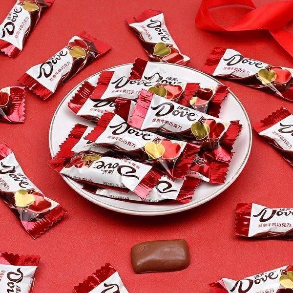 Devs Slip Milk Chocolate 500g about 100