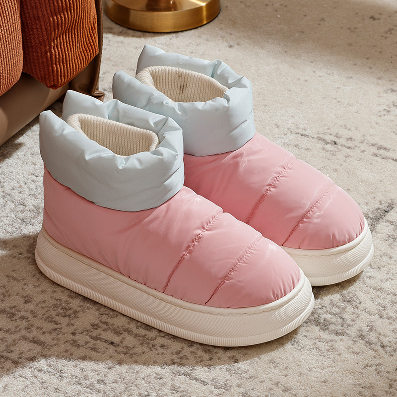 Zapatos de algodón de invierno de alta calidad para mujeres 2024 nuevos tipos de casa caliente con suela gruesa impermeable y antideslizante pareja con botas de nieve para hombres