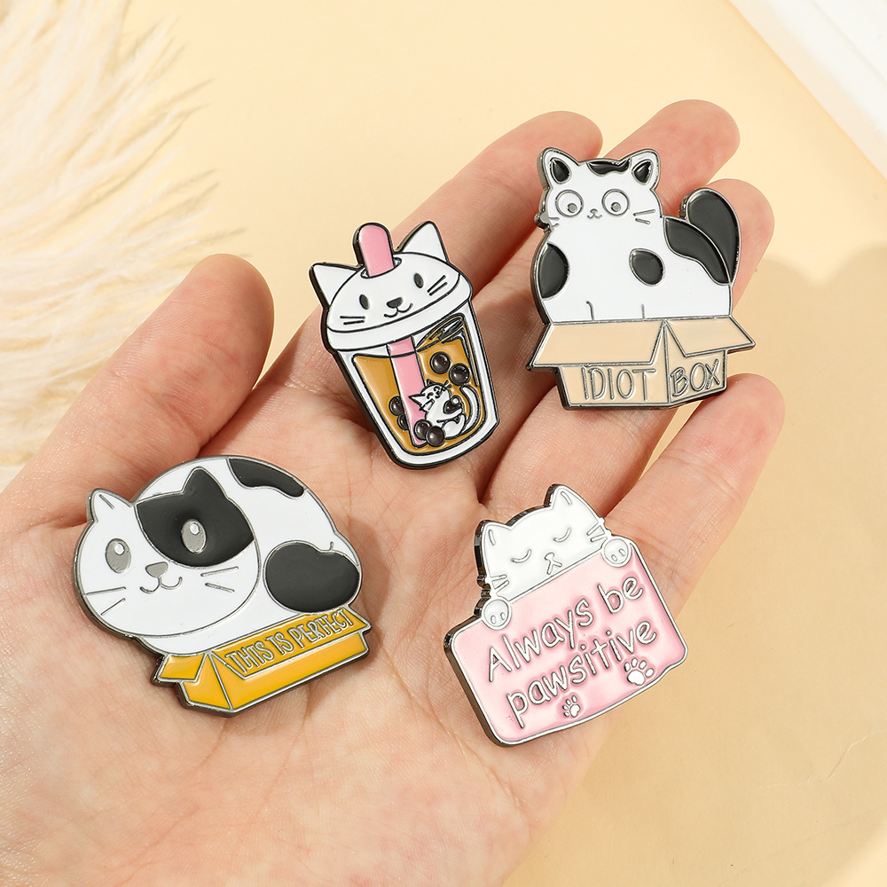 Enamel Design Cartoon Style Cute Pin Animal Alloy Enamel Unisex Brooches