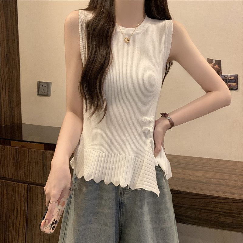 Sweet and Spicy Style Buttoned Knit Top for Women, 2026 Summer French Niche Style, Round Neck, Waist-Cinching, Ruffled Hem, Sleeveless Top
