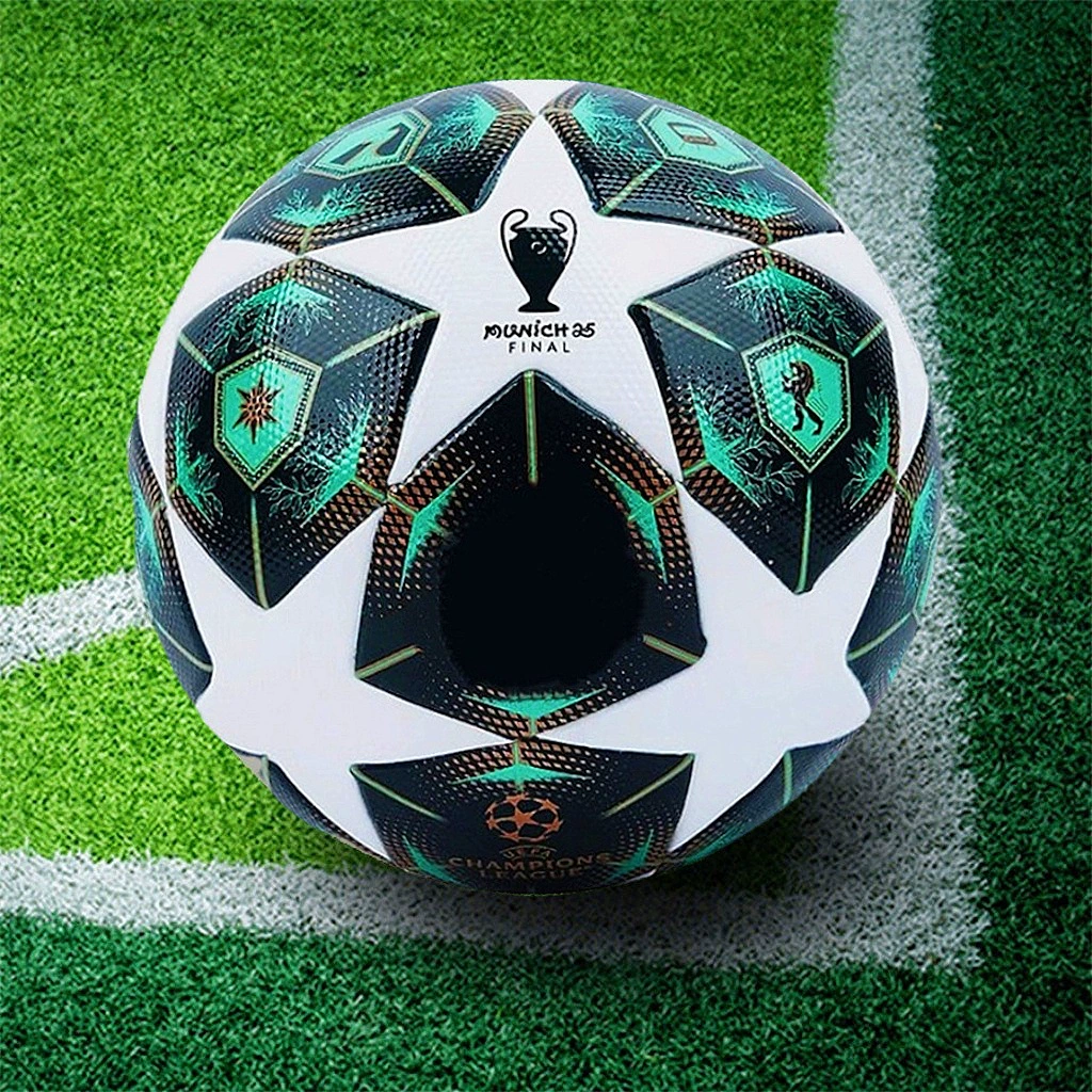 Football polyurethane ball