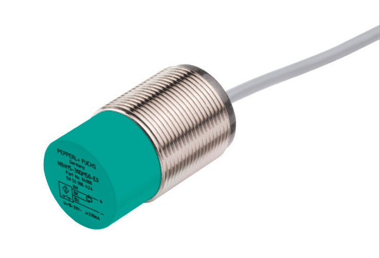 P+F 电感式接近开关/传感器(088215) NBN15-30GM40-Z0-V1