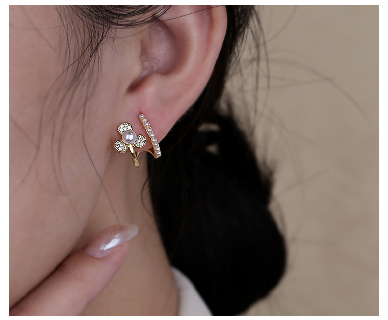 Dame Fleur Le Cuivre Placage Incruster Perles Artificielles Zircon Boucles D'oreilles 1 Paire display picture 5