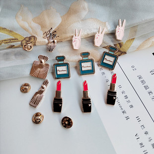 ������ϵŮ�ɐۿڼt�Ͻ������ᘿ羳���Ů�ٴ����I΢������Ʒ