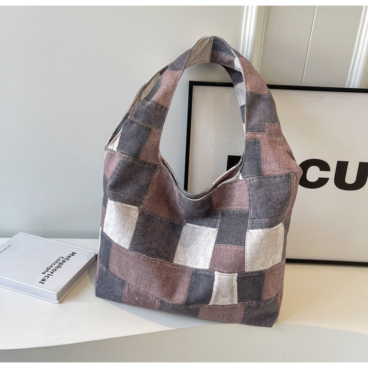 Women's Medium Cloth Plaid Streetwear Zipper Tote Bag display picture 20