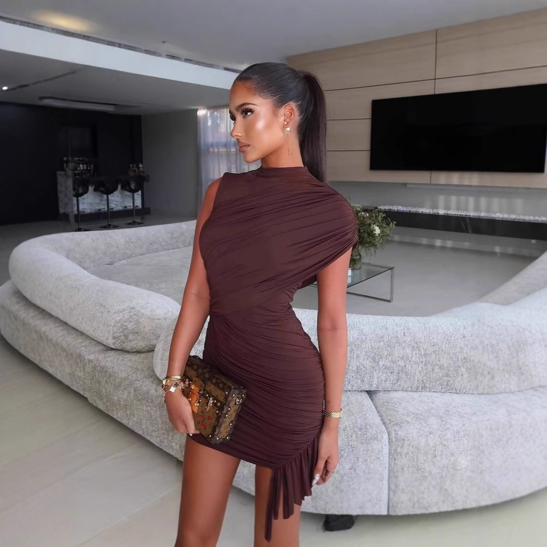 solid color elegant sexy spring dress with a round collar sleevless