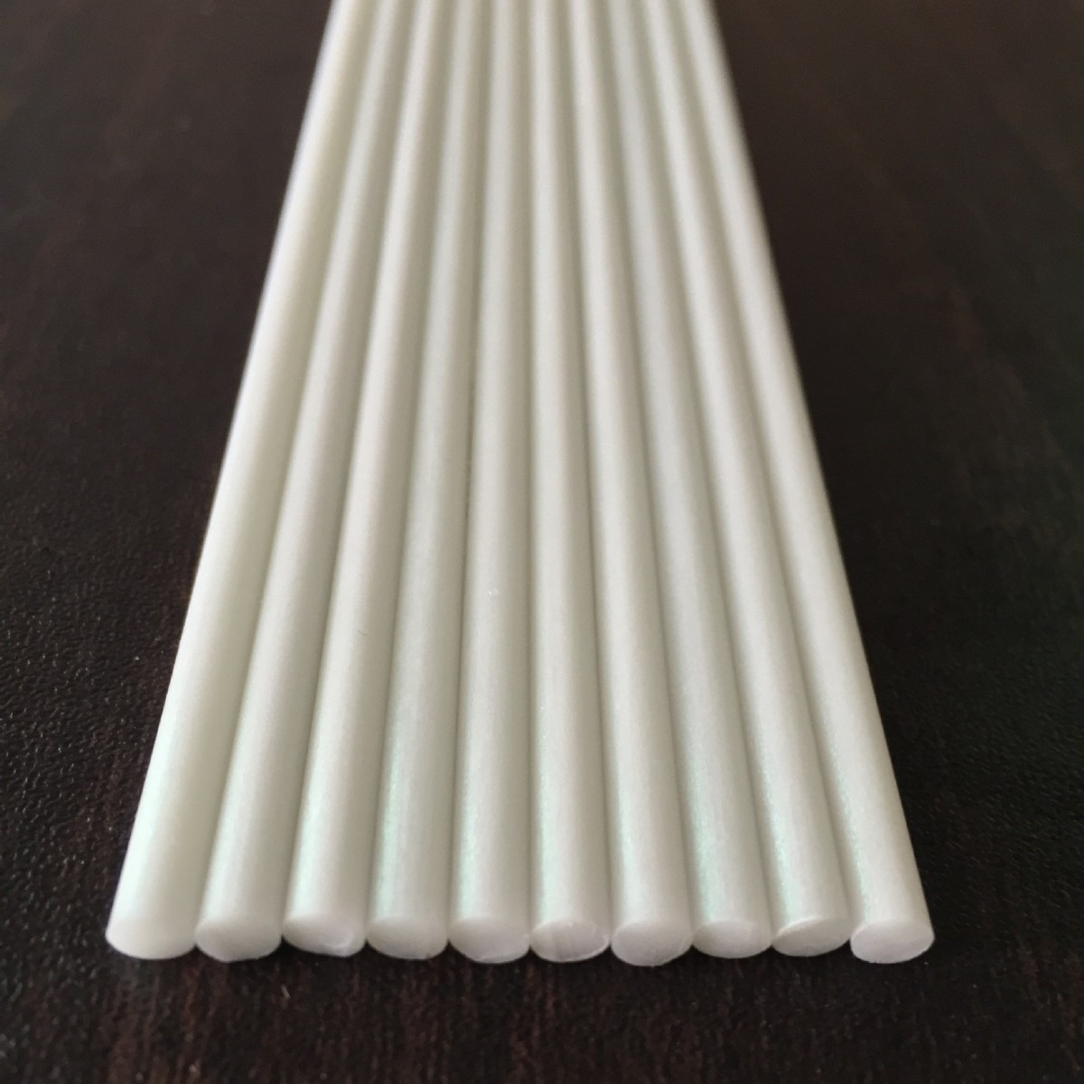 无碱玻璃纤维棒瓜棚蔬菜保温遮阳小拱棚玻璃纤维棒 窗帘杆实心棒