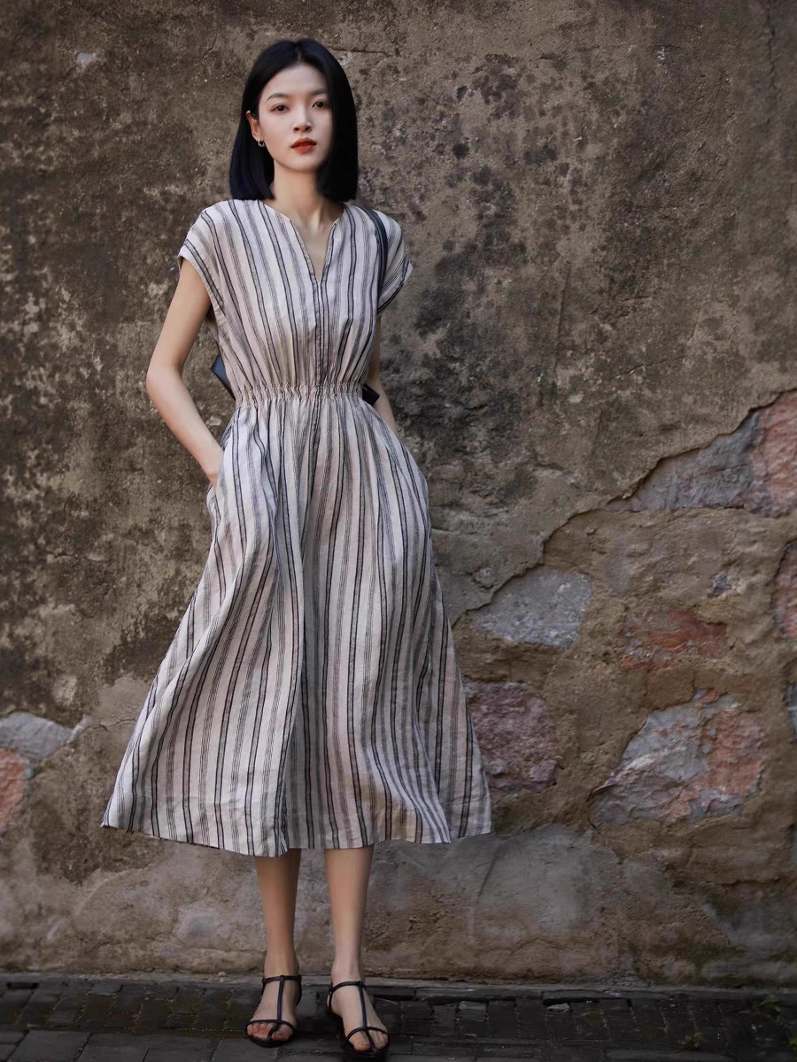Đầm maxi nữ sọc xám linen V cổ đi làm — sọc