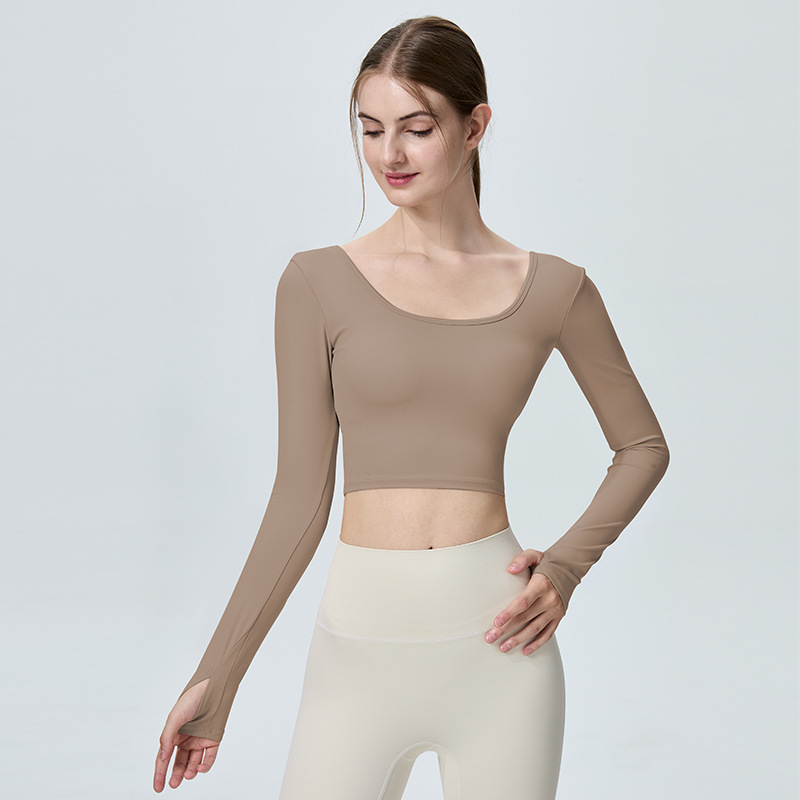 темно-коричневый