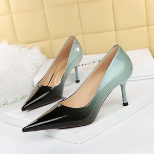 6223-A3 European and American thin heel high heel shallow tongue pointed patent leather color contrast color gradient wo