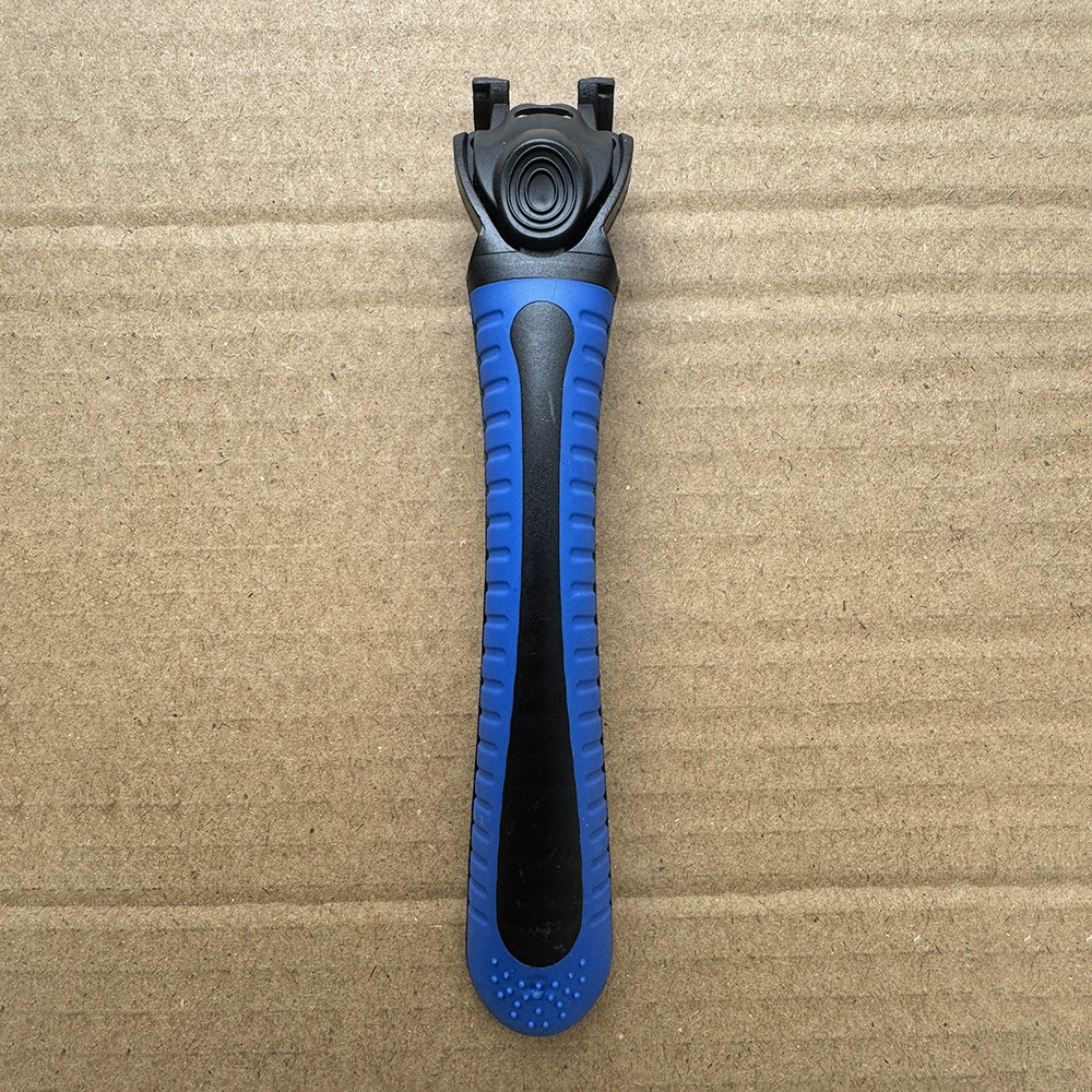 Yellow blade, men's razor