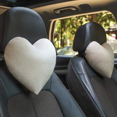 Headrest — Neck Pillow, Heart-Shaped Car
