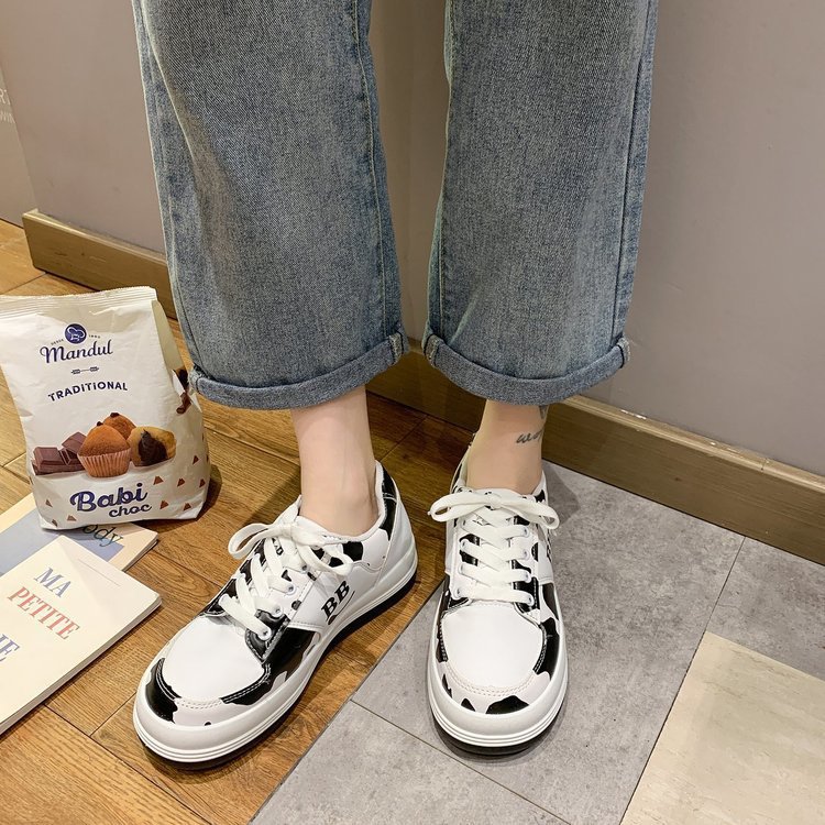 小白鞋圓頭百搭女鞋醜萌滑板鞋2020秋季街舞奶牛冰泣淋大頭板鞋