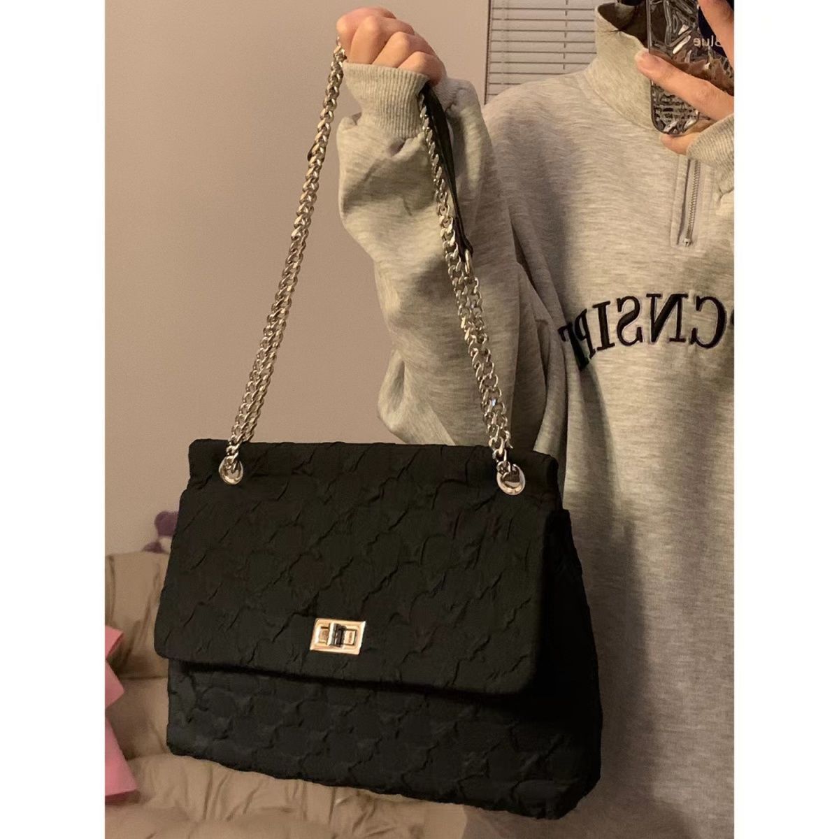 Borsa a spalla elegante a quadri con catena per donna capiente_voghion.com